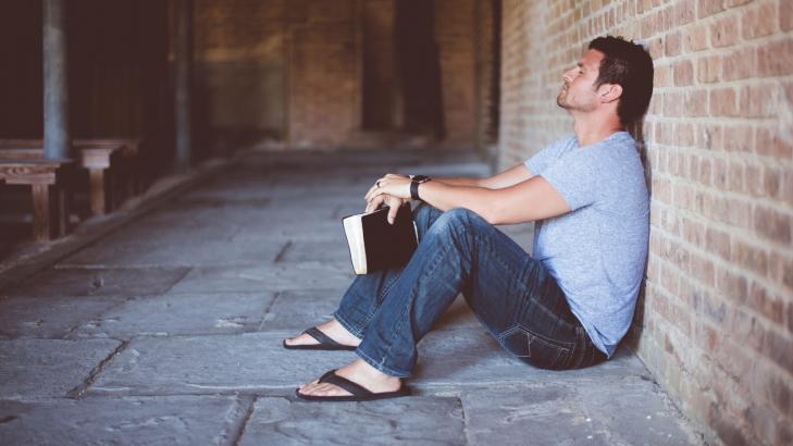 How do you Train Yourself to Spend Time Alone With Your Thoughts?