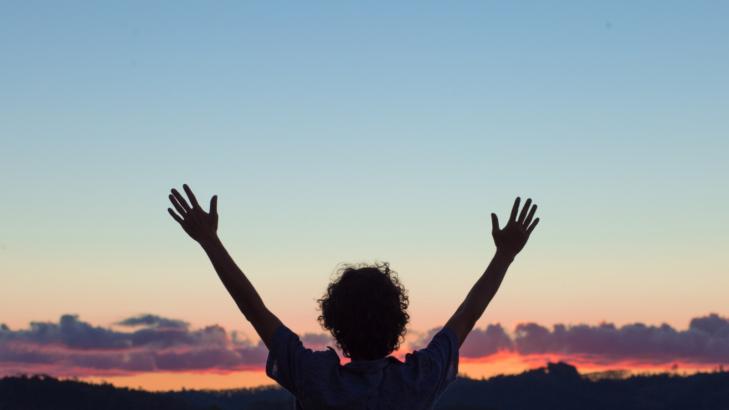 How to Adopt A Grateful Mentality To Achieve Happiness in Difficult Times?