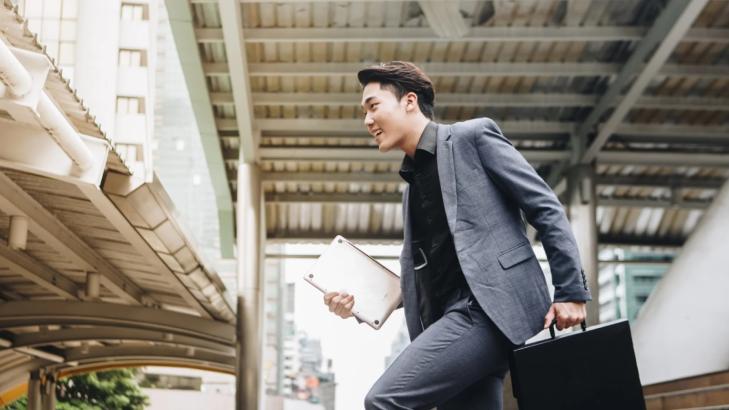 For Men and Women: 9 Steps to Avoid Being Late for Work in the Morning