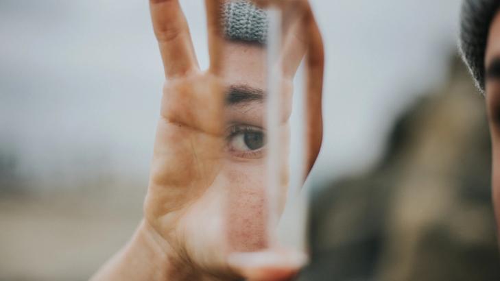 6 Practical Ways to Become More Self-Conscious
