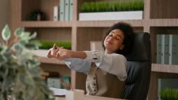 6 Tips for Balancing Your Professional and Personal Lives