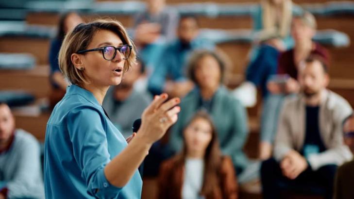 Common Mistakes to Avoid When Public Speaking