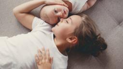 How to Prepare a Child to Welcome a New Sibling?